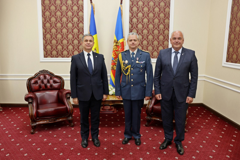 Посол України представив нового аташе з питань оборони, війського-повітряного аташе при Посольстві України Міністру оборони Республіки Молдова