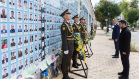 Президент України й Прем’єр-міністр Ірландії вшанували пам’ять загиблих українських воїнів